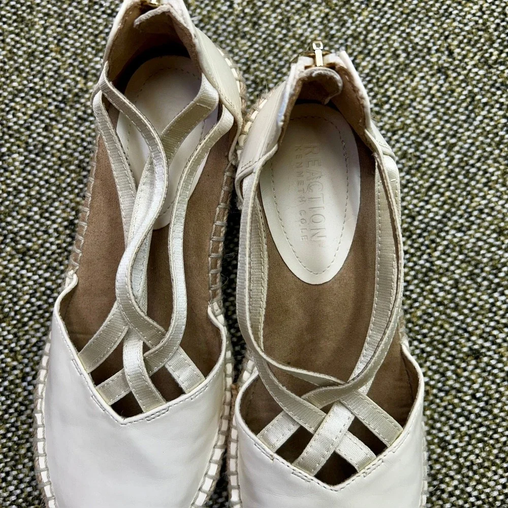Kenneth Cole Reaction Elastic Wedge Women 6 White Strappy Espadrille